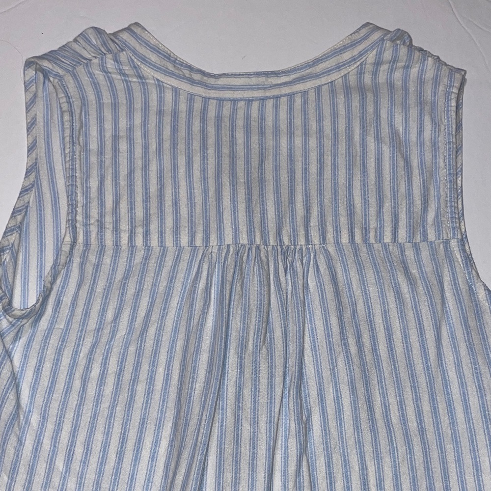 Morgan Taylor Sleeveless Stripe Button Front Top in Light Blue & White - Picture 5 of 8